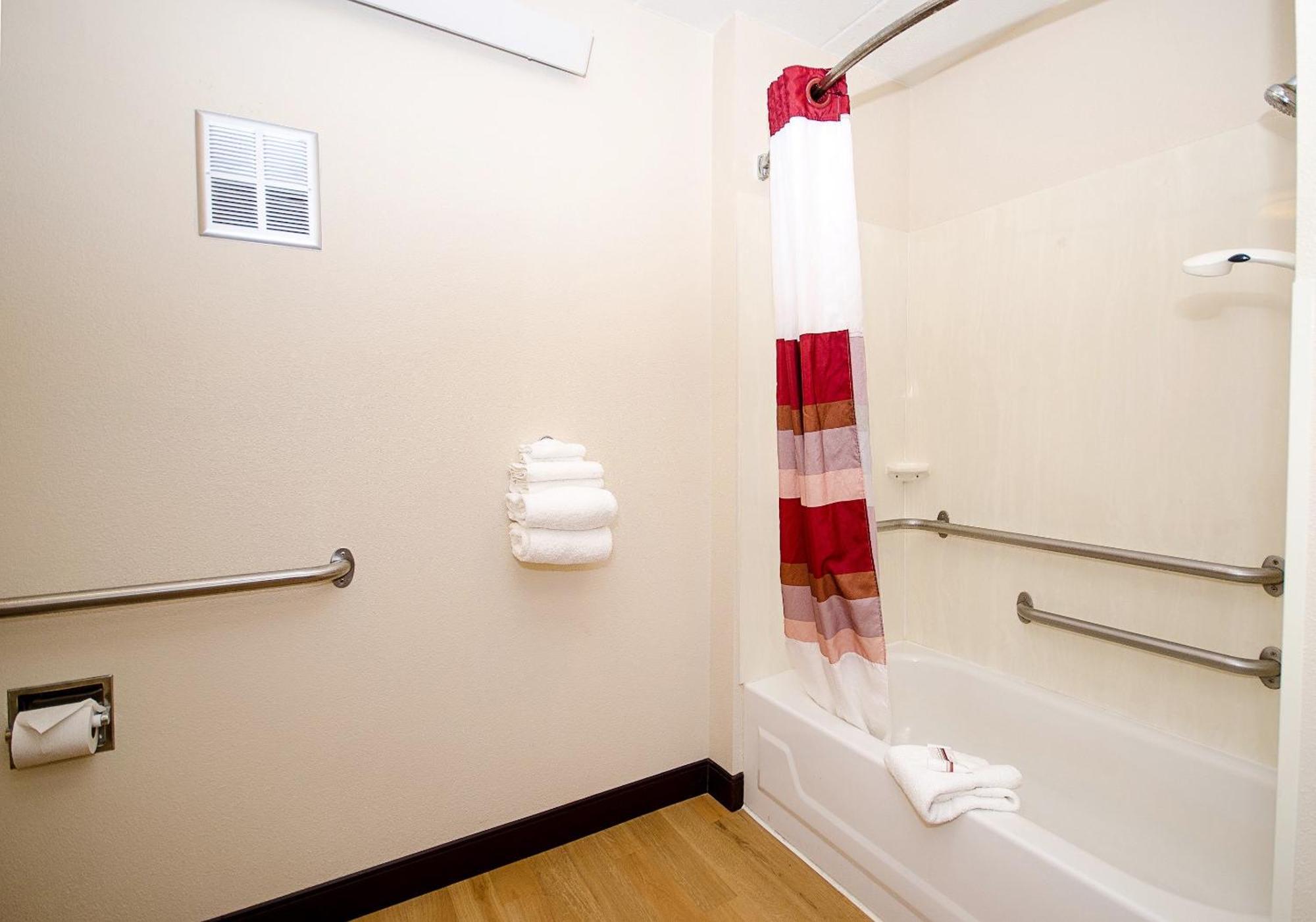Red Roof Inn Philadelphia - Oxford Valley Langhorne Extérieur photo
