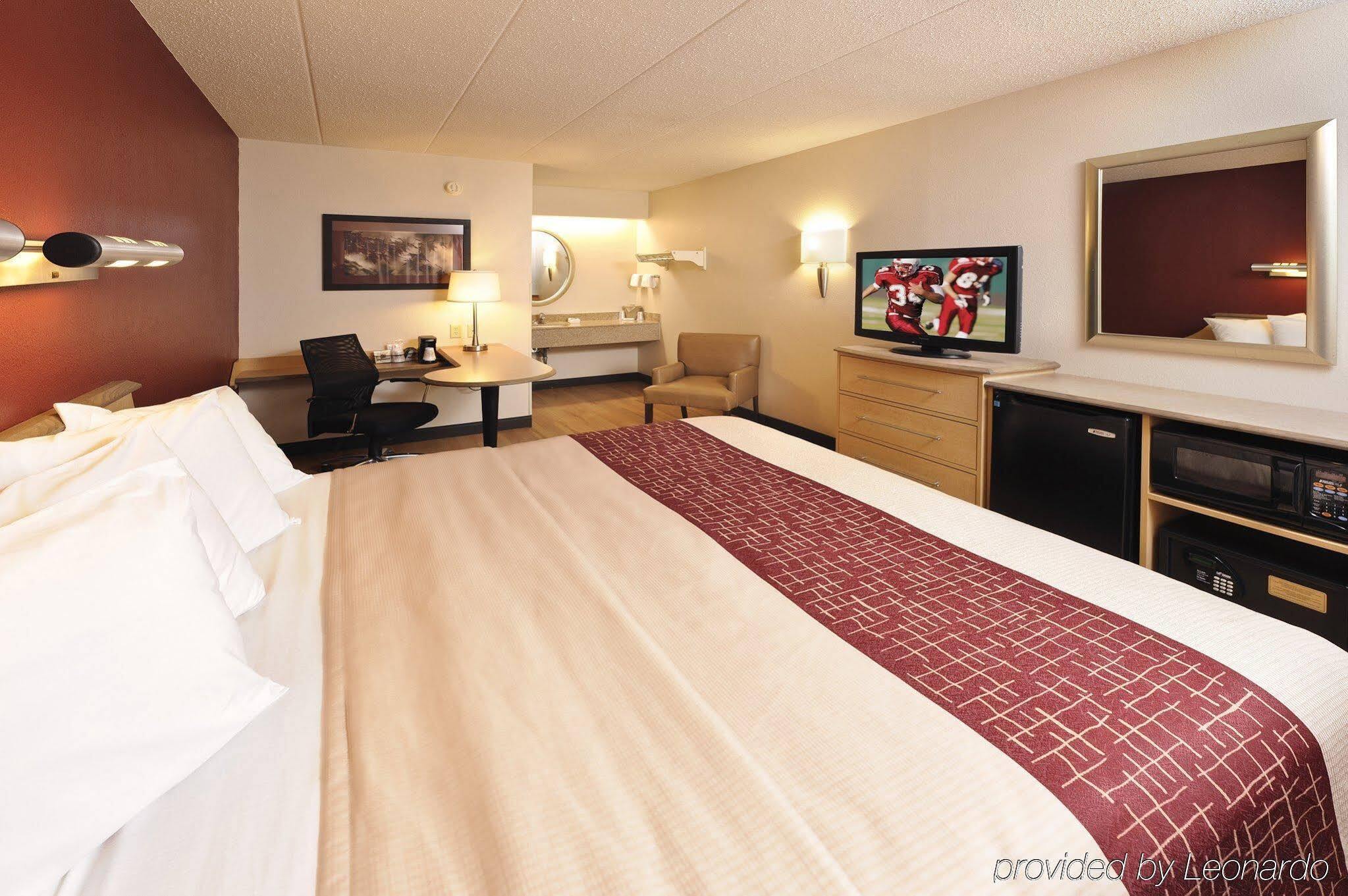 Red Roof Inn Philadelphia - Oxford Valley Langhorne Extérieur photo